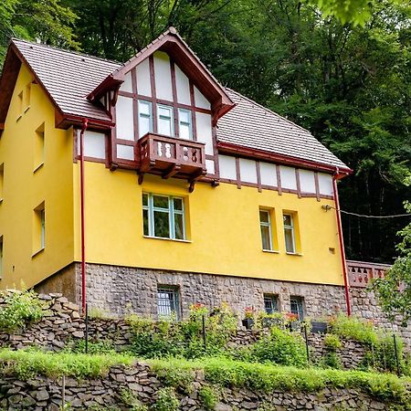 Vila Weigend Libouchec Екстер'єр фото