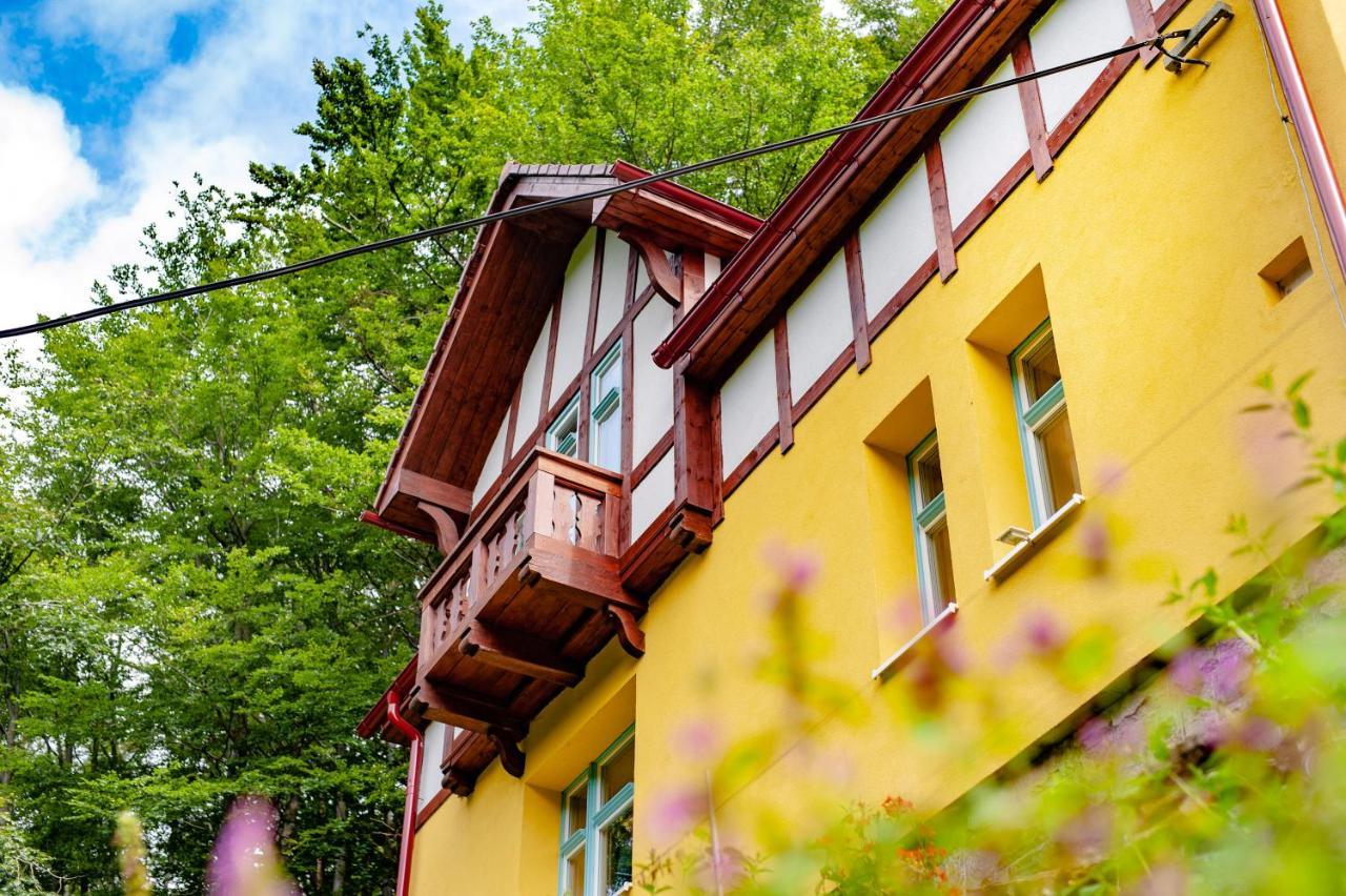 Vila Weigend Libouchec Екстер'єр фото
